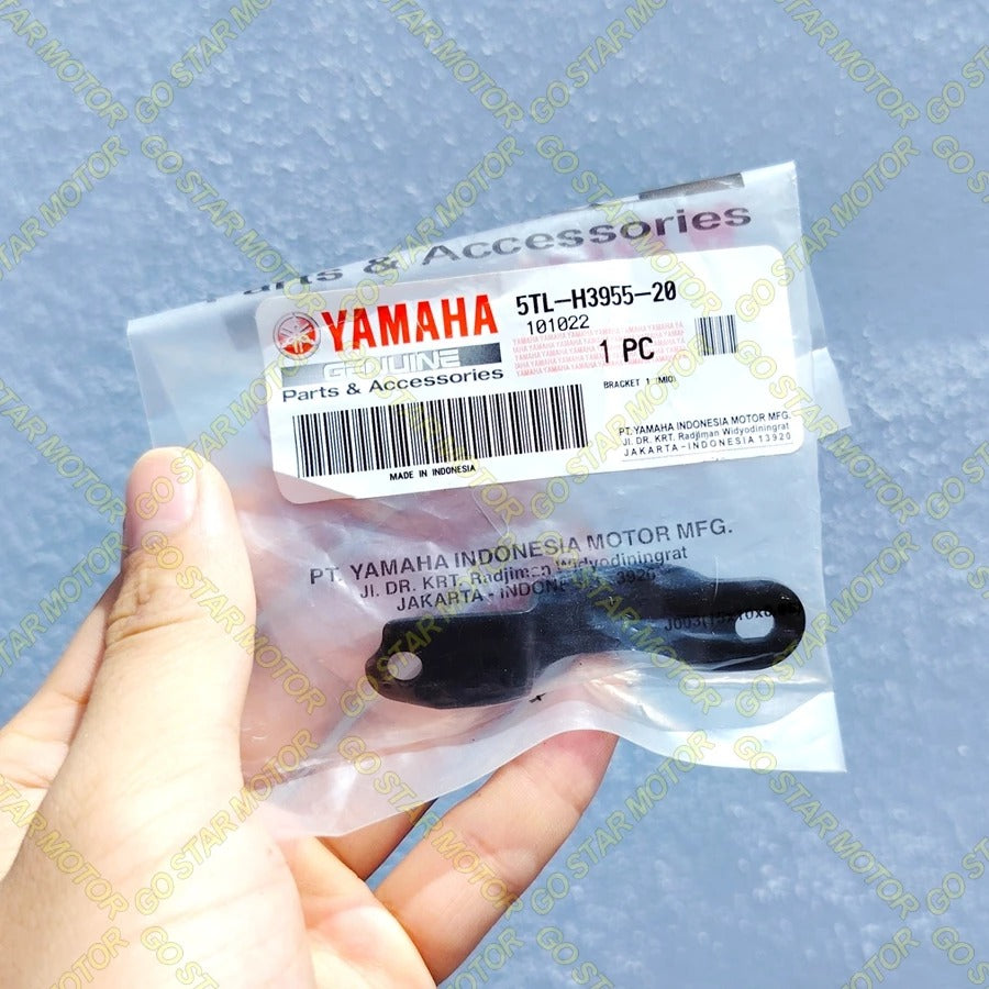 (YAMAHA GENUINE PARTS) HANDLE SWITCH BRACKET = LC135 / AVANTIZ / SOLARIZ / NVX V1
